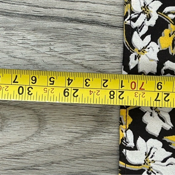 Banana Republic White and Yellow Floral Sleeveless Blouse Sz XL - Picture 5 of 8